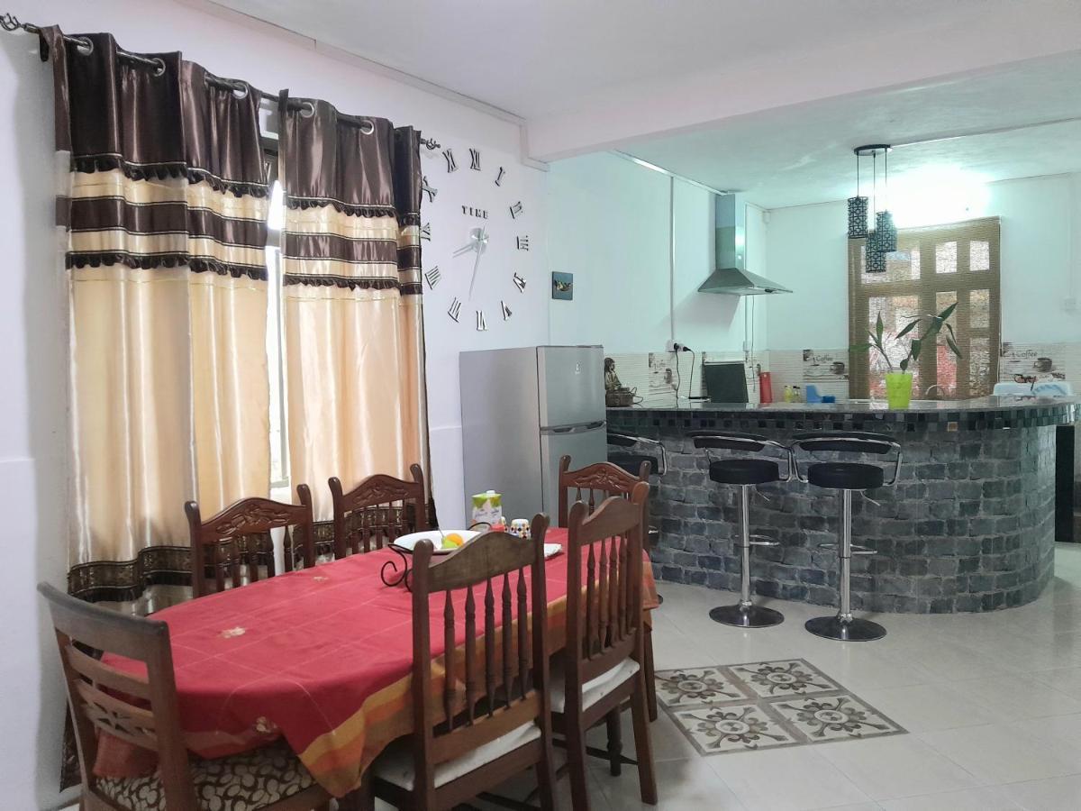 Beautiful Affordable House - 5 Minutes From The Airport And 12 Minutes To Blue Bay Beach Mon Tresor Luaran gambar