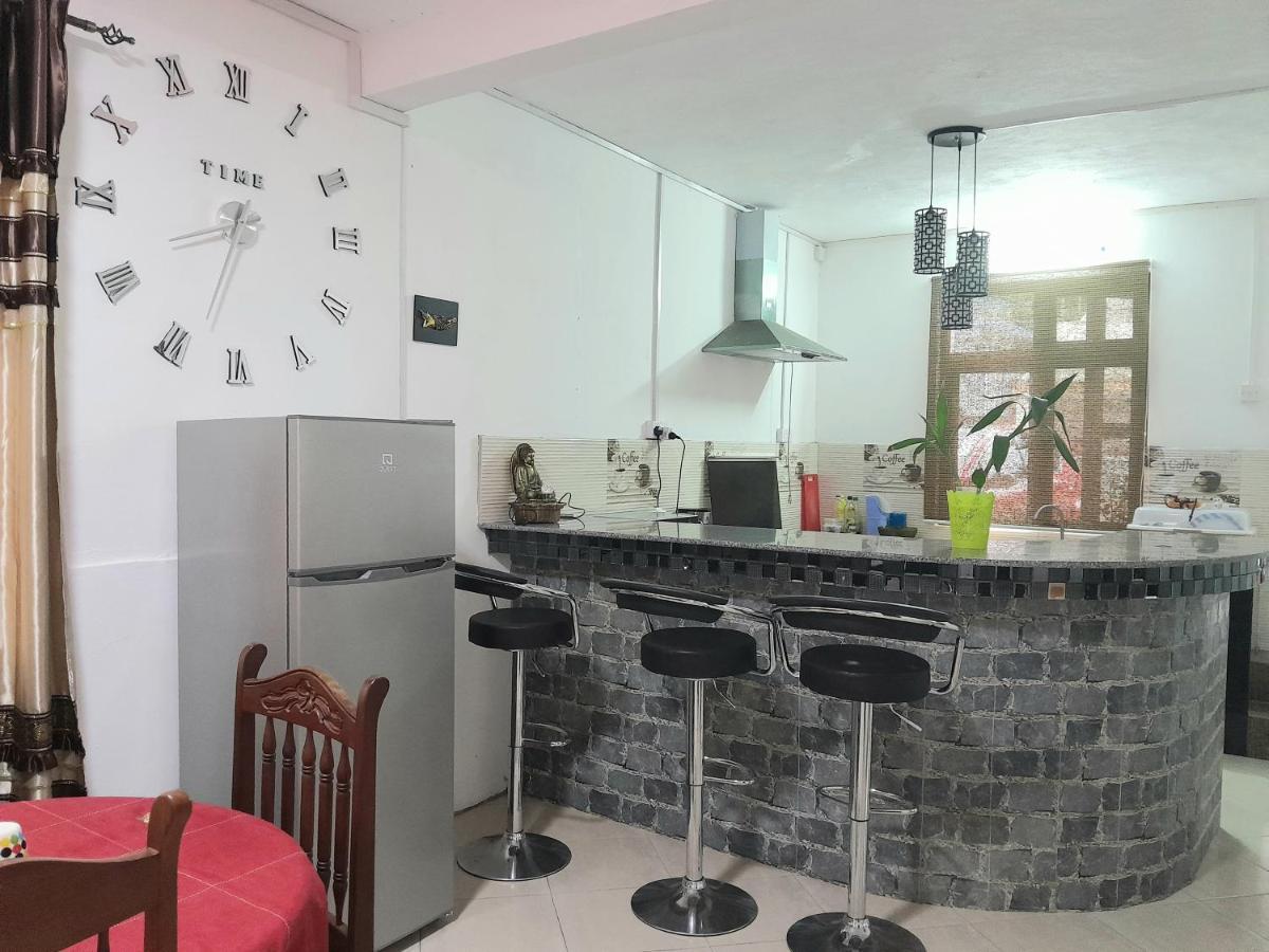 Beautiful Affordable House - 5 Minutes From The Airport And 12 Minutes To Blue Bay Beach Mon Tresor Luaran gambar