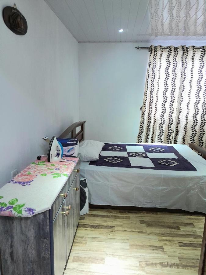 Beautiful Affordable House - 5 Minutes From The Airport And 12 Minutes To Blue Bay Beach Mon Tresor Luaran gambar